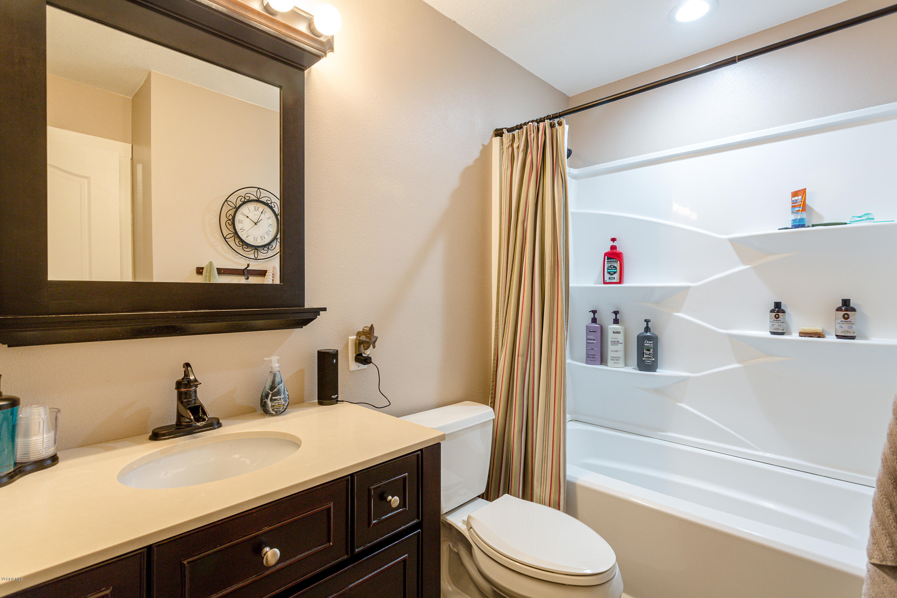6386 White Street Simi Valley, CA 93063 - Photo 22 of 30 White22