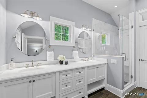 $1,795,000 | 42 Old Stamford Road, New Canaan, CT 06840