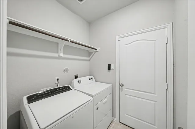 $1,990 | 8407 Balding Drive, Fulshear, TX 77441