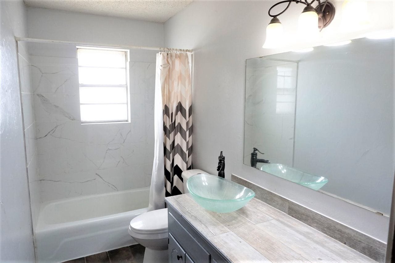1406 Maple Street Perry, OK 73077 - Photo 9 of 15 Gallery Image 9