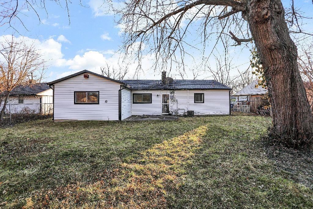 9914 Montery Road Indianapolis, IN 46235 - Photo 35 of 38