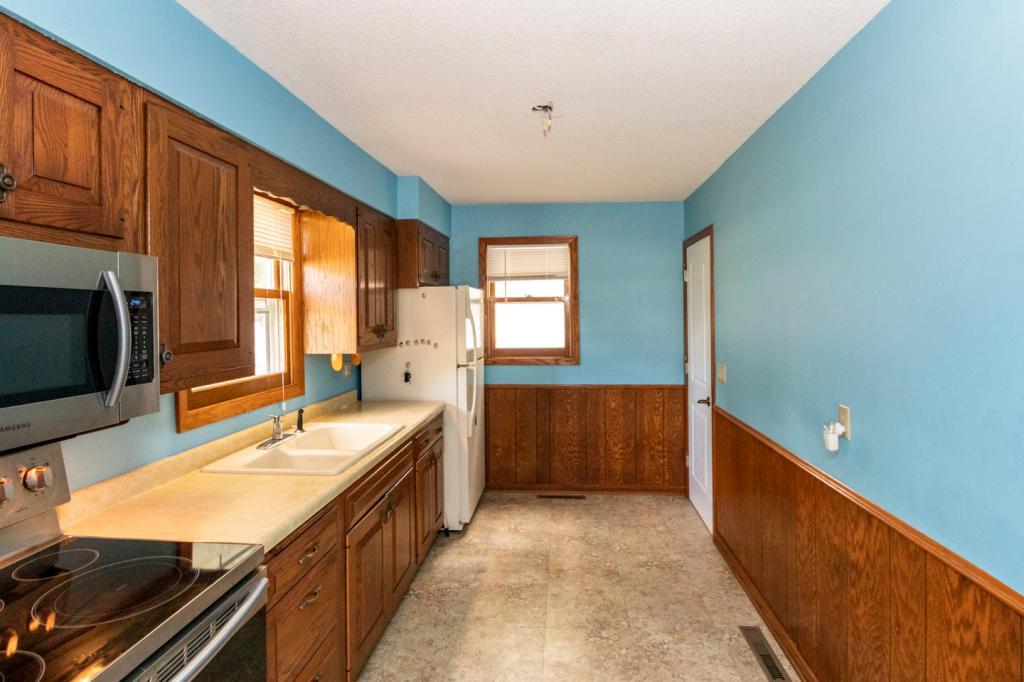 2114 15th Street Southeast Rochester, MN 55904 - Photo 14 of 23