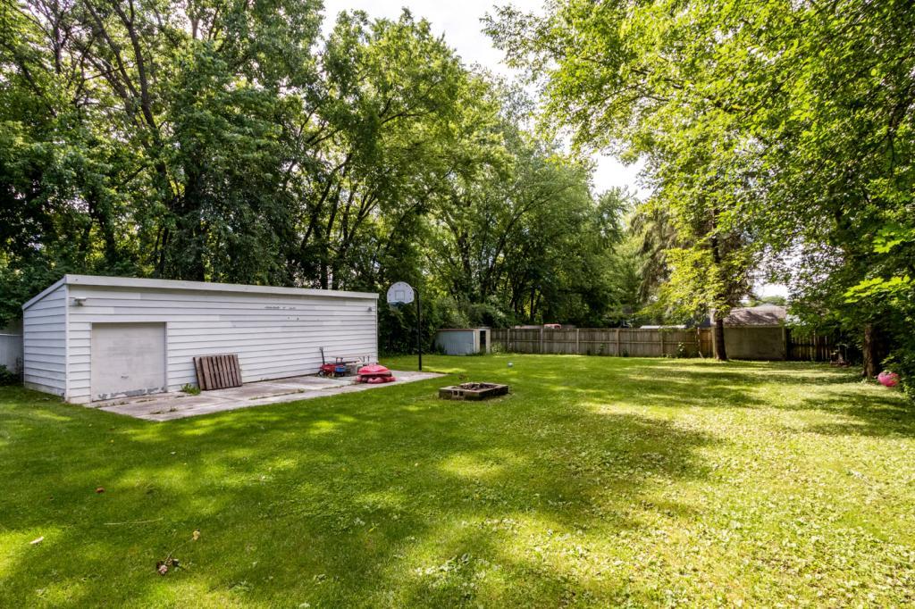 2114 15th Street Southeast Rochester, MN 55904 - Photo 3 of 23