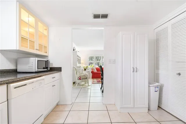 $1,900 | 2573 Oakleaf Lane, Unit 39A, Clearwater, FL 33763