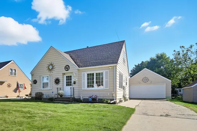 $208,500 | 1800 3rd Avenue Northeast, Austin, MN 55912