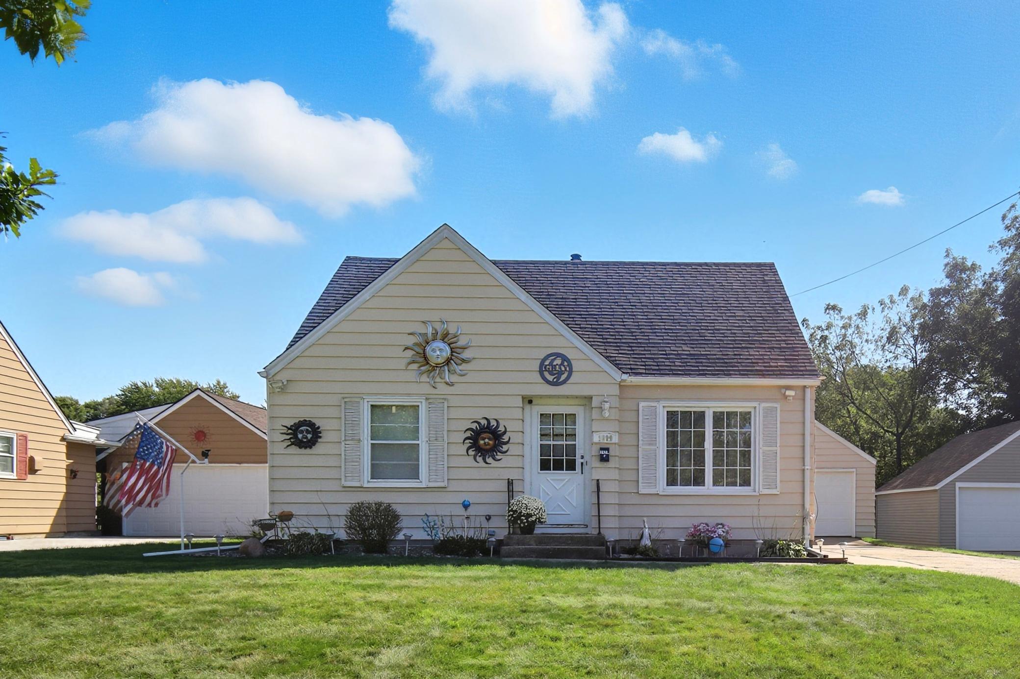 1800 3rd Avenue Northeast Austin, MN 55912 - Photo 2 of 40