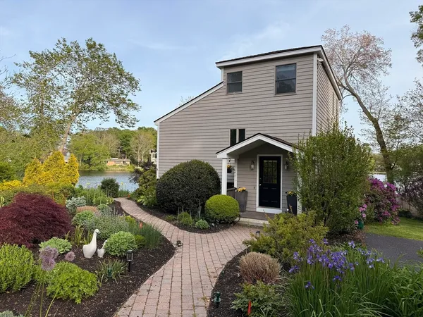 $1,430,000 | 246 Echo Cove Road, Hamilton, MA 01982