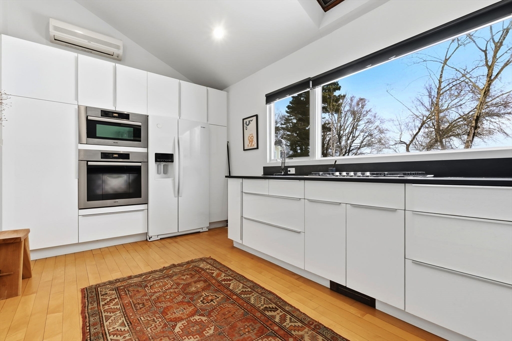 246 Echo Cove Road Hamilton, MA 01982 - Photo 6 of 42