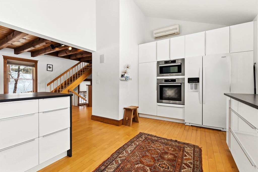 246 Echo Cove Road Hamilton, MA 01982 - Photo 7 of 42