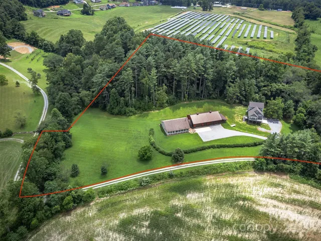 an outdoor space with garden