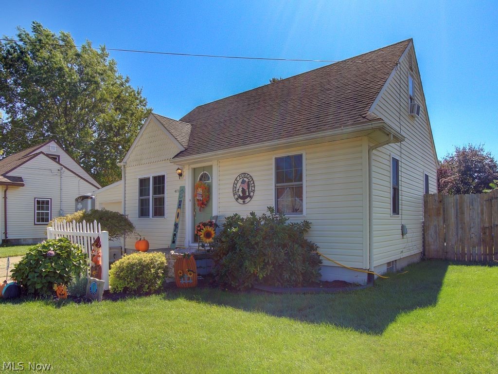 4870 Arbor Road Southwest Canton, OH 44710 - Photo 4 of 27 Gallery Image 4