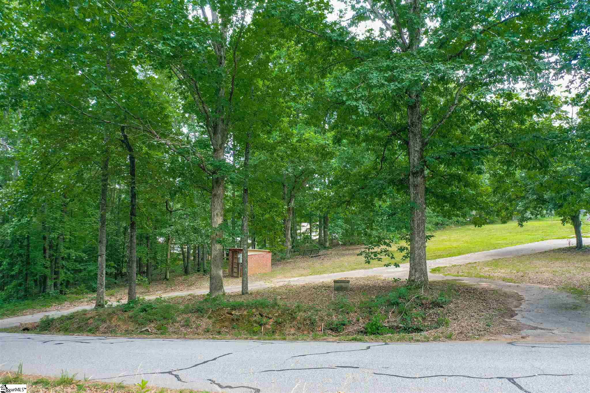 11 Rainey Road Greenville, SC 29609 - Photo 3 of 12