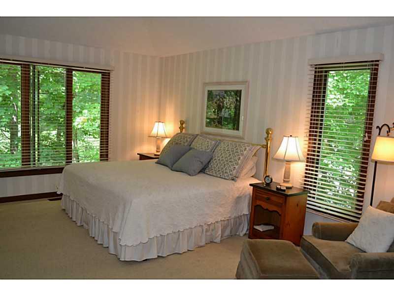 9686 Decatur Drive Indianapolis, IN 46256 - Photo 12 of 20 Gallery Image 12