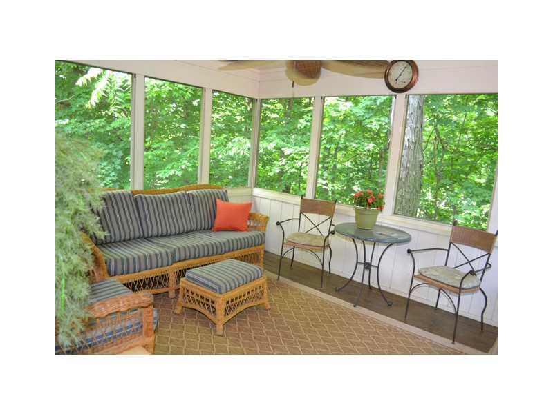 9686 Decatur Drive Indianapolis, IN 46256 - Photo 17 of 20 Gallery Image 17