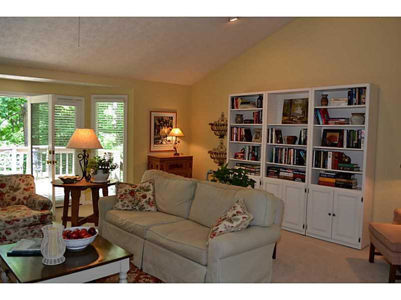 9686 Decatur Drive Indianapolis, IN 46256 - Photo 5 of 20 Gallery Image 5
