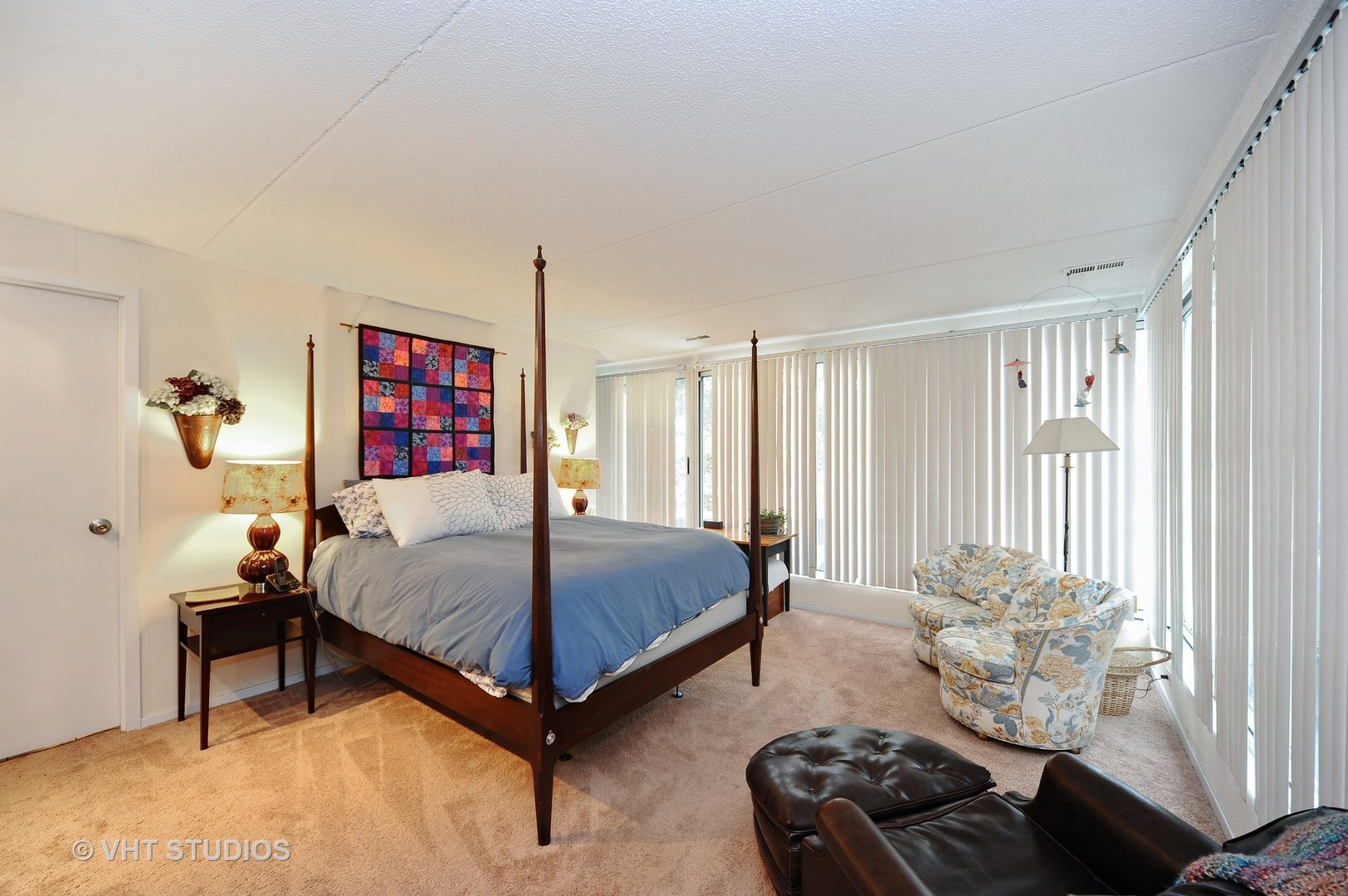 188 Wellington Road Northbrook, IL 60062 - Photo 6 of 14 Gallery Image 6
