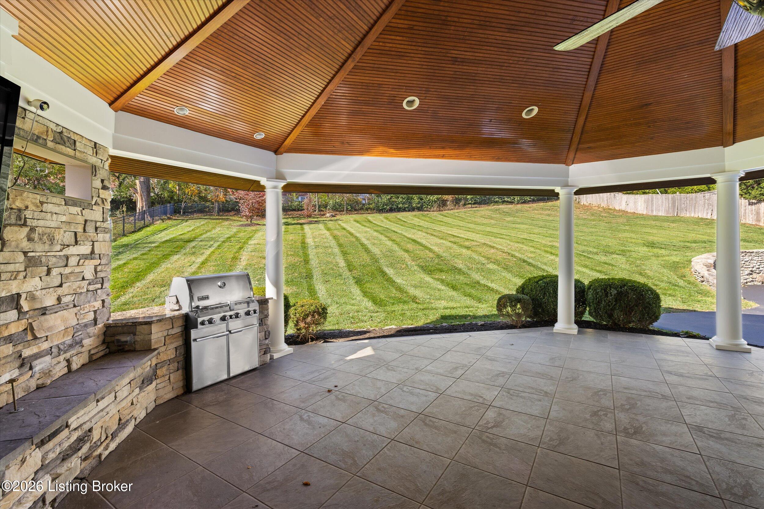 5509 Apache Road Louisville, KY 40207 - Photo 8 of 68 11-3U8A5472