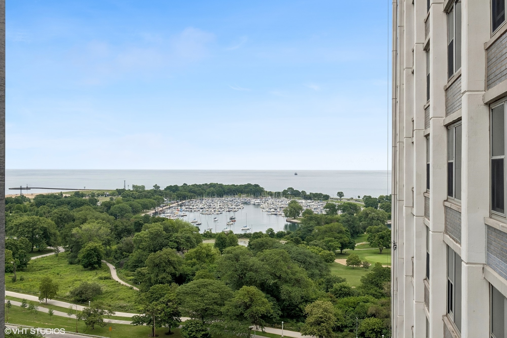 4250 North Marine Drive, Unit 2115 Chicago, IL 60613 - Photo 10 of 24 a view of a city