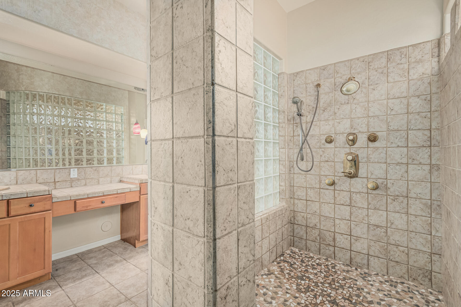 5752 South Crossbow Place Chandler, AZ 85249 - Photo 20 of 51 primary bath