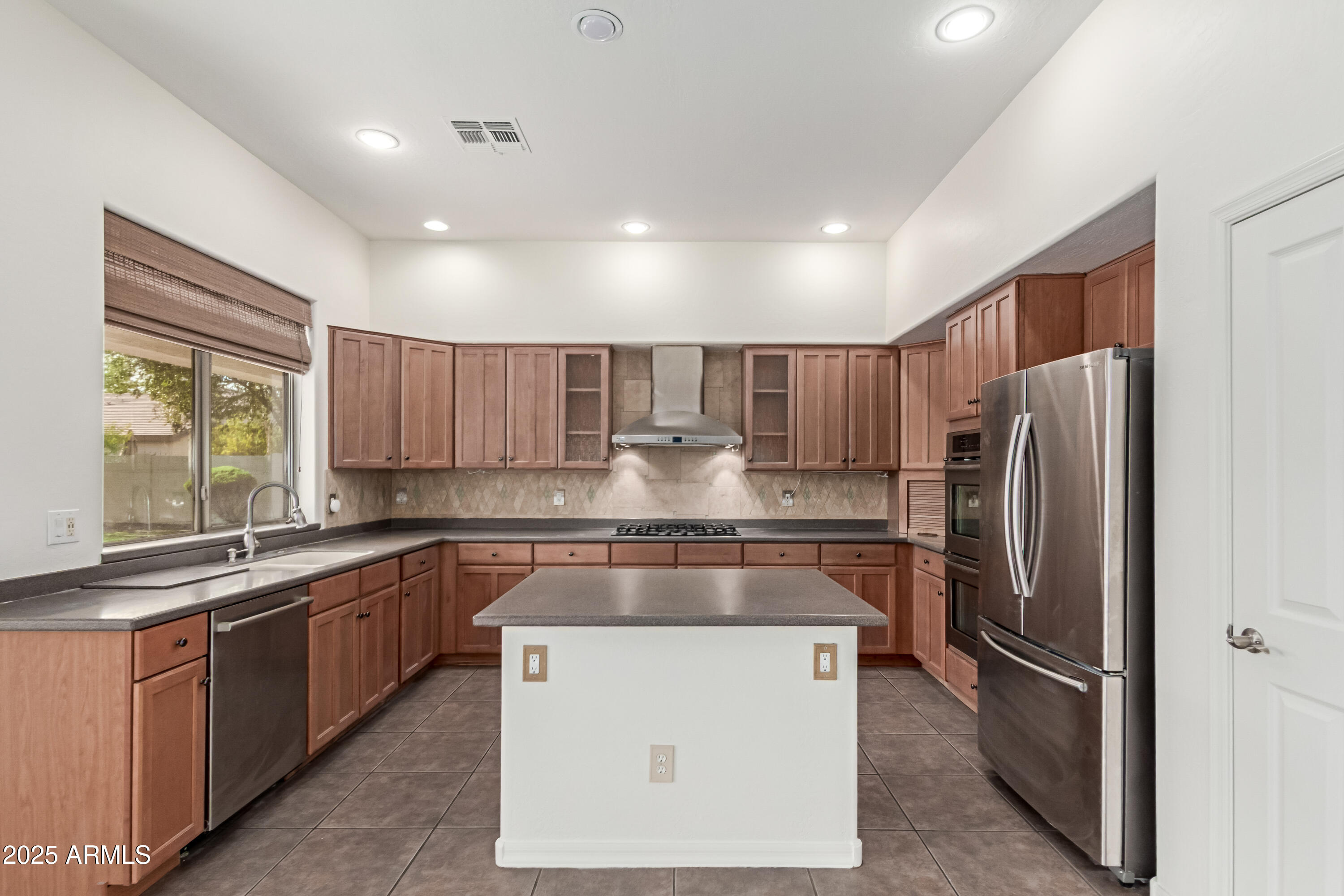 5752 South Crossbow Place Chandler, AZ 85249 - Photo 6 of 51 07 - Crossbow