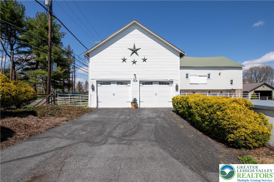 4006 Hecktown Road Bethlehem, PA 18020 - Photo 72 of 100