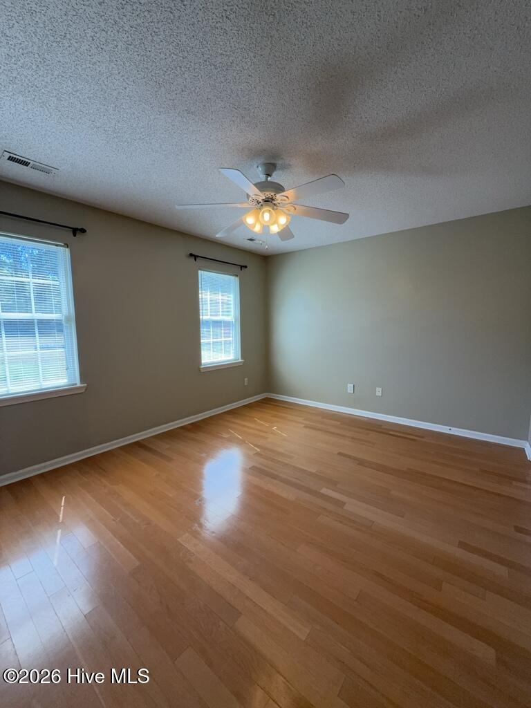 306 Kenilworth Place Hubert, NC 28539 - Photo 11 of 17 Primary Bedroom