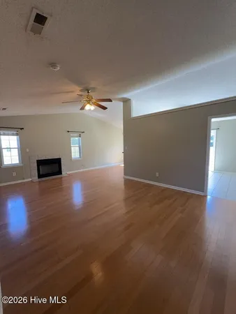 $1,500 | 306 Kenilworth Place, Hubert, NC 28539