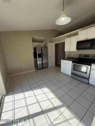 306 Kenilworth Place Hubert, NC 28539 - Photo 6 of 17 Kitchen