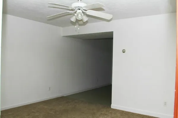 $850 | 1375 Thompsonville Lane, Unit 1A, Oak Grove, KY 42262