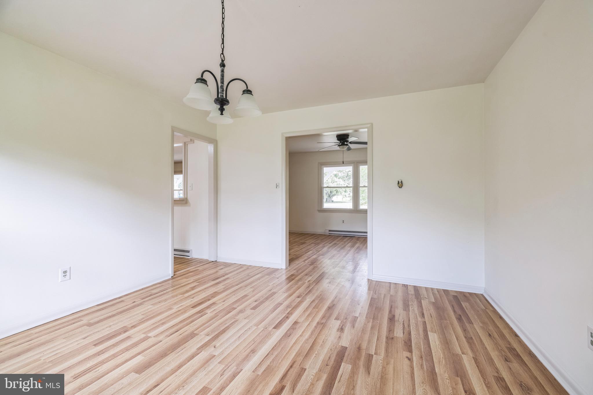 29136 Discount Land Road Laurel, DE 19956 - Photo 11 of 26 Dining room
