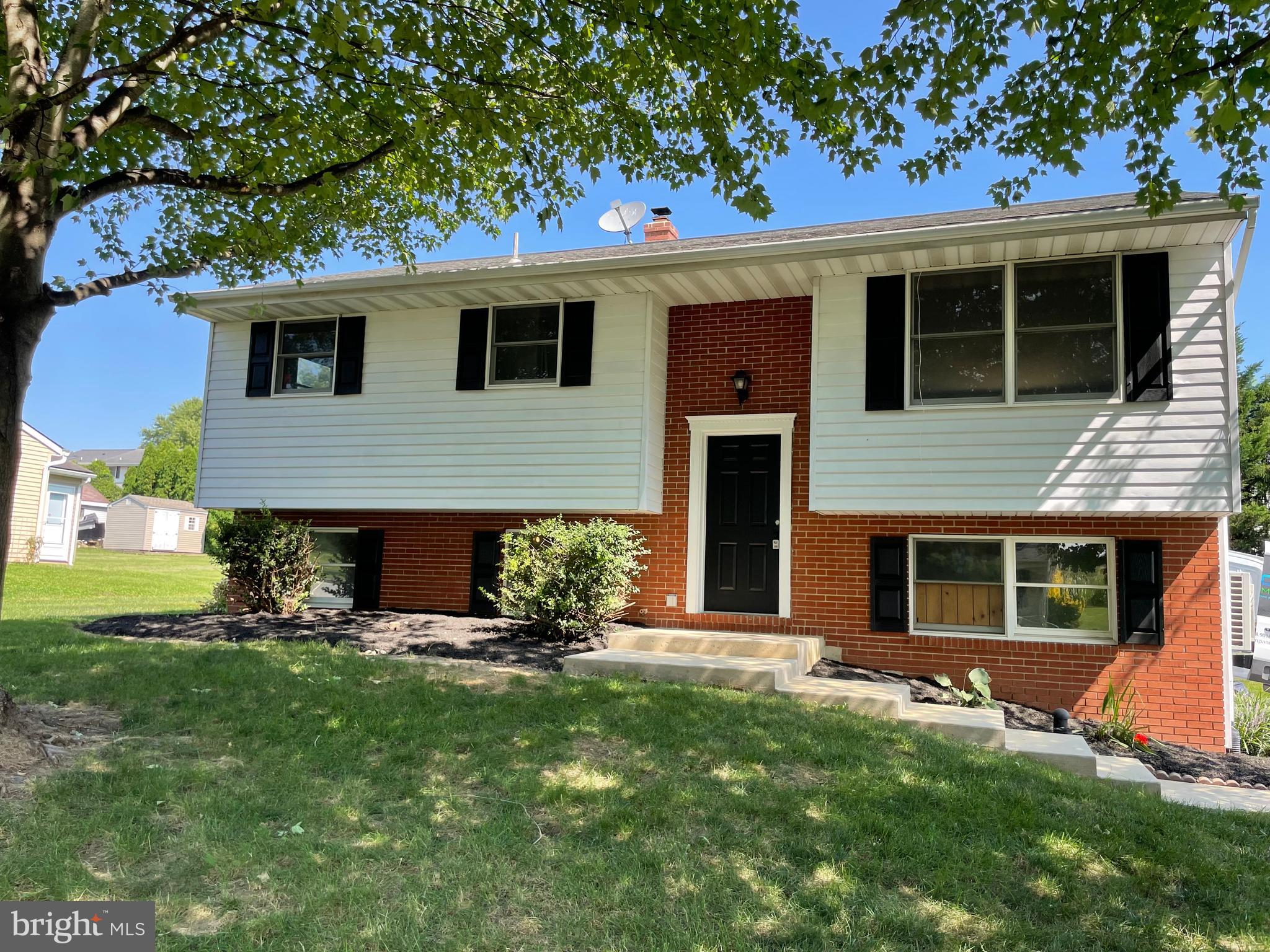 35 Hoover Road Lancaster, PA 17603 - Photo 1 of 46 Gallery Image 1