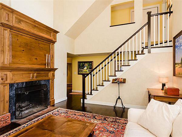 56 Sunset Road Weston, MA 02493 - Photo 5 of 26 Gallery Image 5
