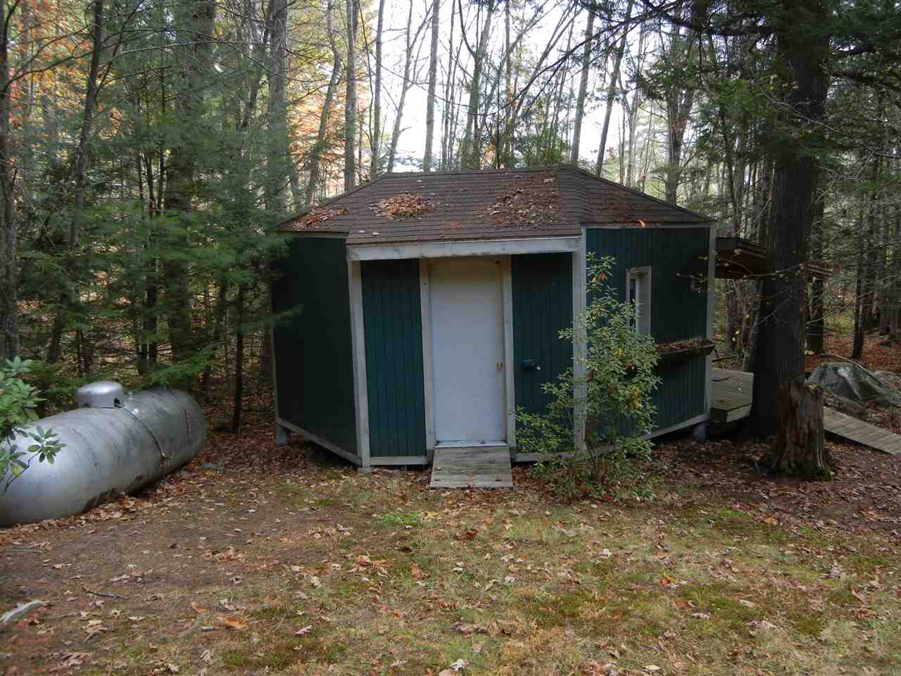 8 Lawrence Road Merrimack, NH 03054 - Photo 27 of 37