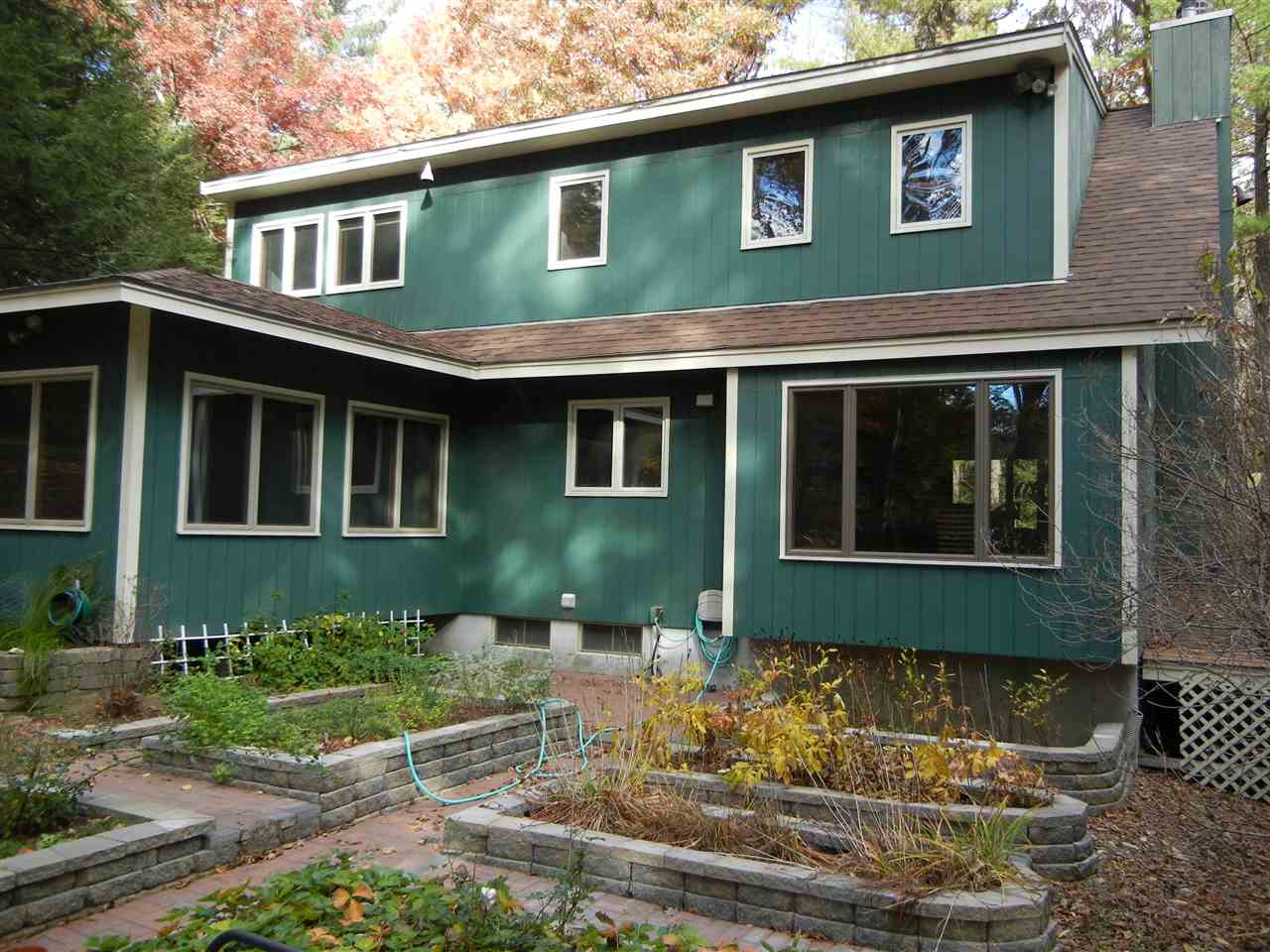 8 Lawrence Road Merrimack, NH 03054 - Photo 28 of 37
