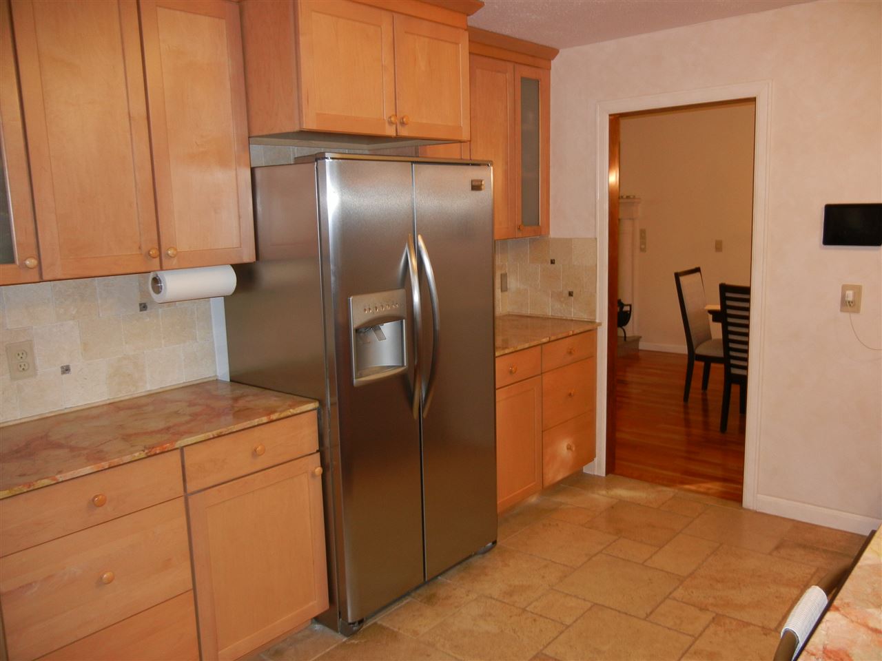8 Lawrence Road Merrimack, NH 03054 - Photo 6 of 37