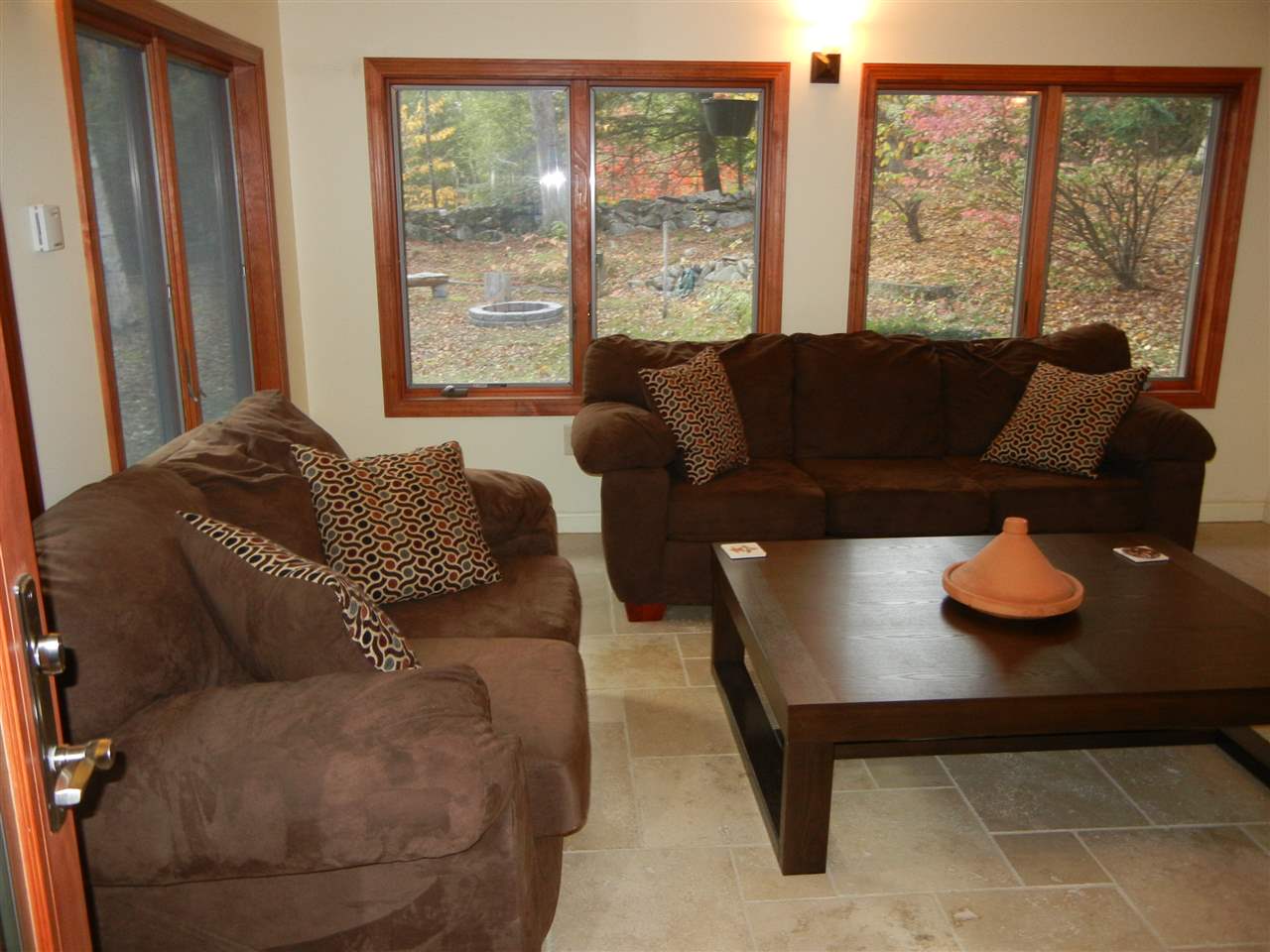 8 Lawrence Road Merrimack, NH 03054 - Photo 7 of 37