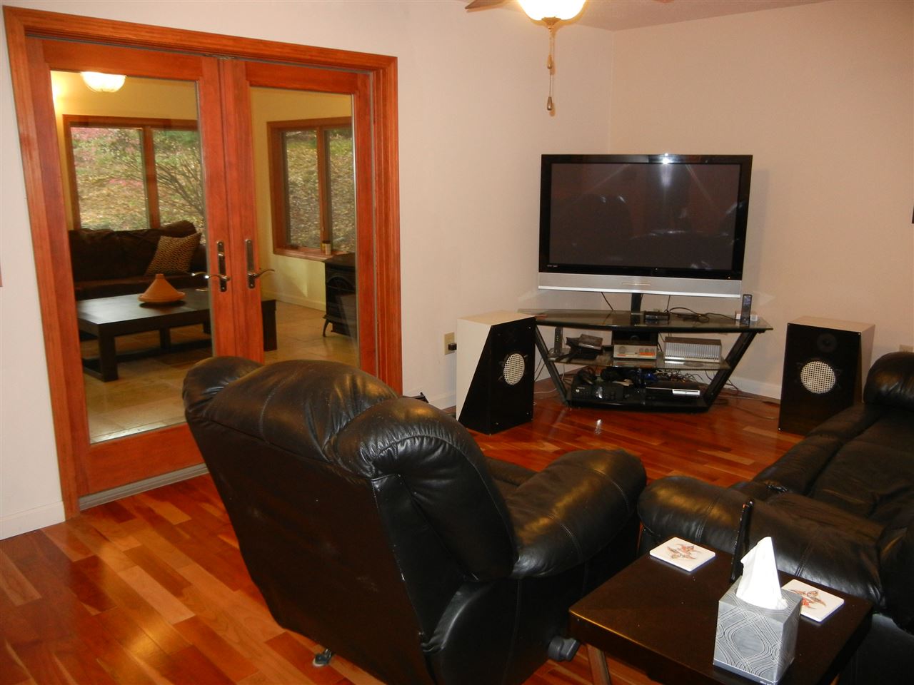 8 Lawrence Road Merrimack, NH 03054 - Photo 10 of 37