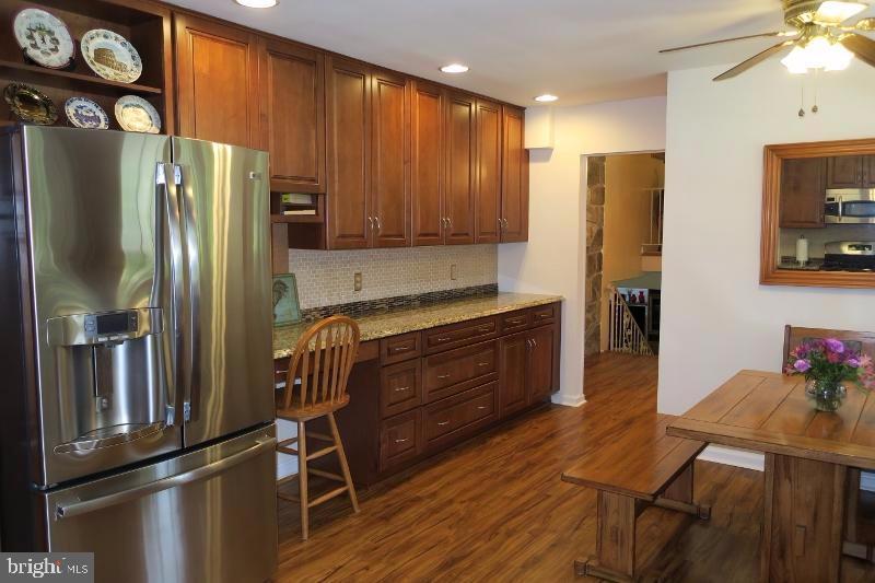 2701 Brookfield Road Lancaster, PA 17601 - Photo 7 of 36