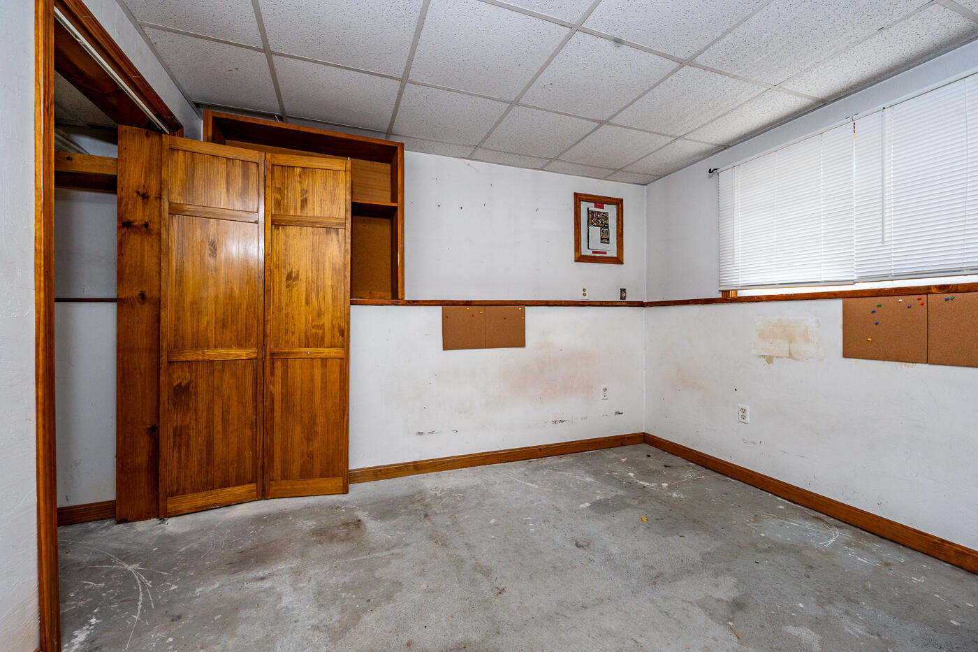 27 Howard Avenue Monument Beach, MA 02532 - Photo 20 of 24 a view of garage with window