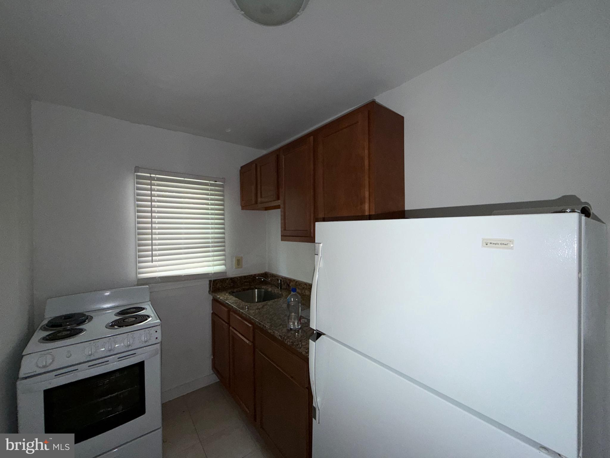 826 Jack Street Baltimore, MD 21225 - Photo 11 of 24