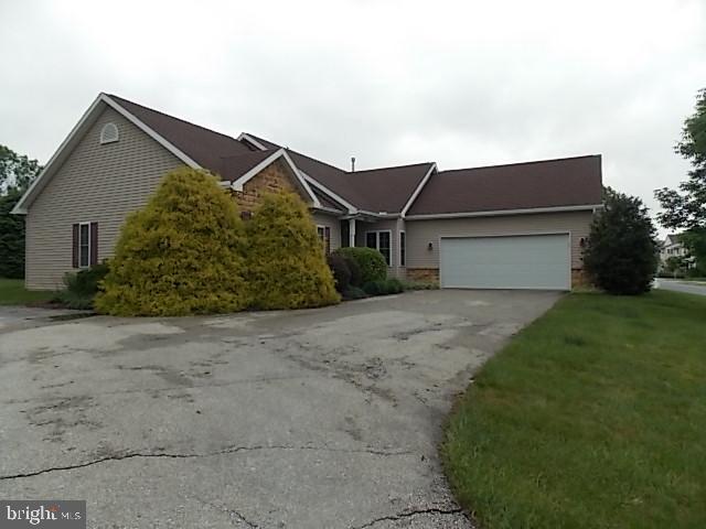 2516 Knob Hill Road York, PA 17403 - Photo 3 of 40 Gallery Image 3