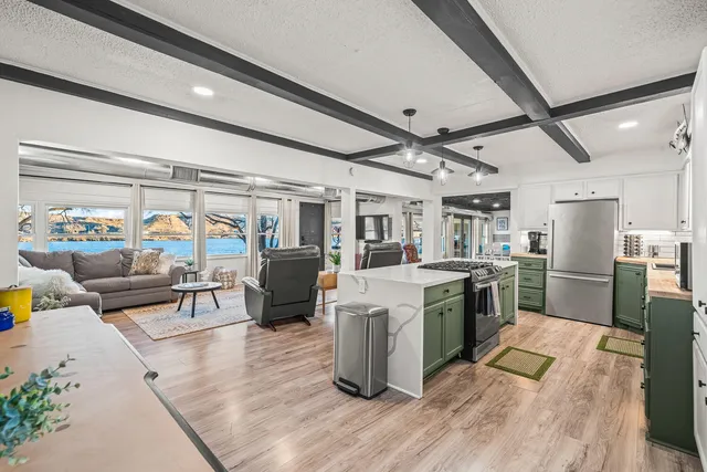 $450,000 | 122 Pony Express Trail, Lubbock, TX 79404