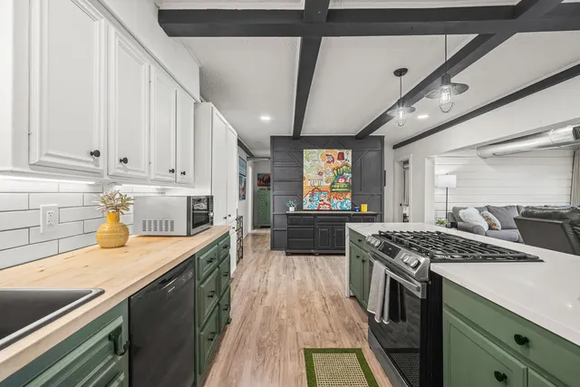 $450,000 | 122 Pony Express Trail, Lubbock, TX 79404