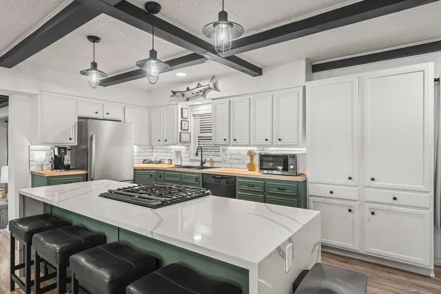 $450,000 | 122 Pony Express Trail, Lubbock, TX 79404