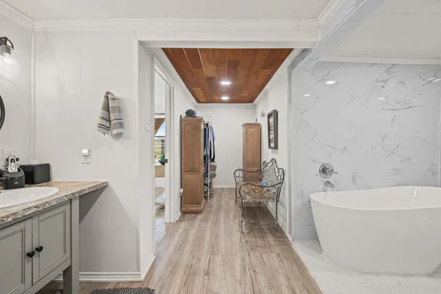 $450,000 | 122 Pony Express Trail, Lubbock, TX 79404