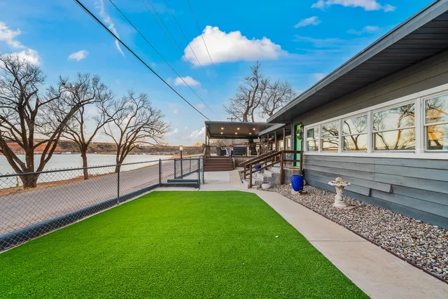 $450,000 | 122 Pony Express Trail, Lubbock, TX 79404