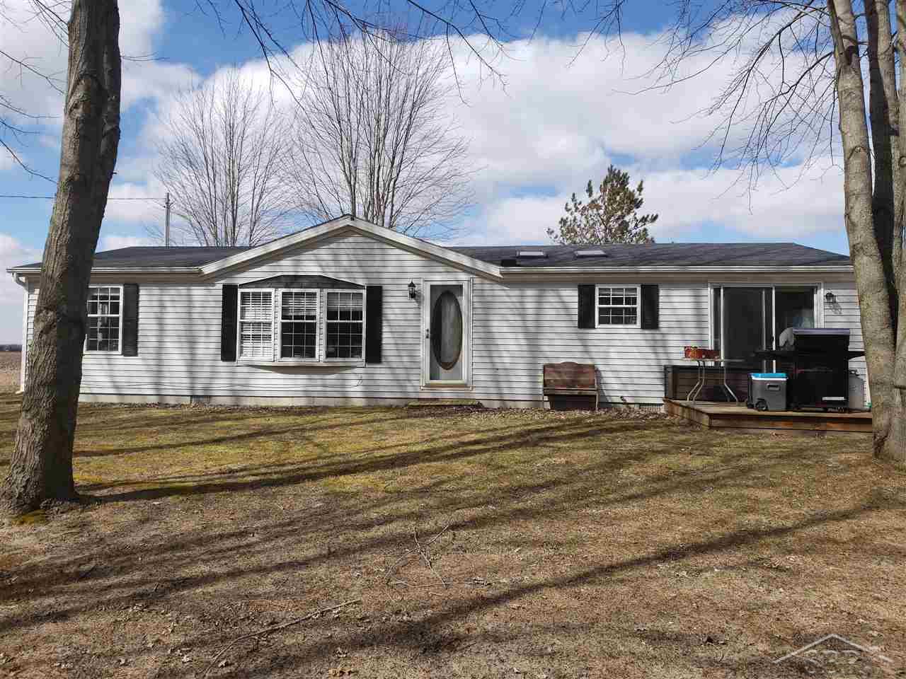 20100 Lakefield Road Merrill, MI 48637 - Photo 1 of 36