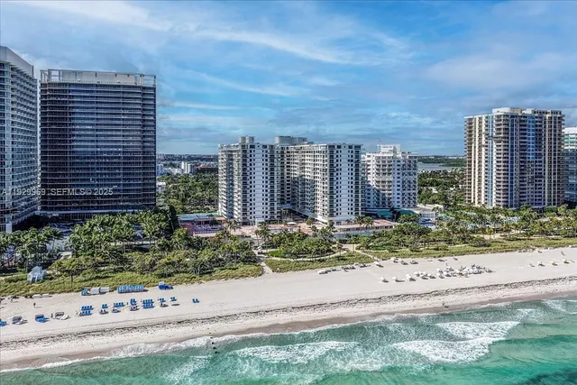 $2,189,000 | 9801 Collins Avenue, Unit 5U, Bal Harbour, FL 33154