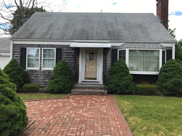 5 Griffin Road Peabody, MA 01960 - Photo 2 of 11 Gallery Image 2