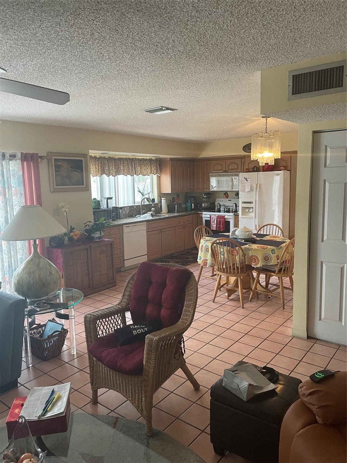 14578 Southwest 94th Lane Miami, FL 33186 - Photo 8 of 22 Photo 8